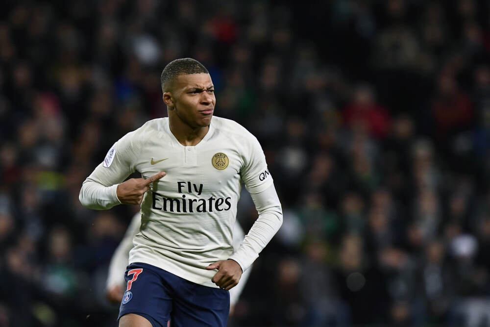 8名法国公民因瑞士酒吧火灾失联 法方接治伤员